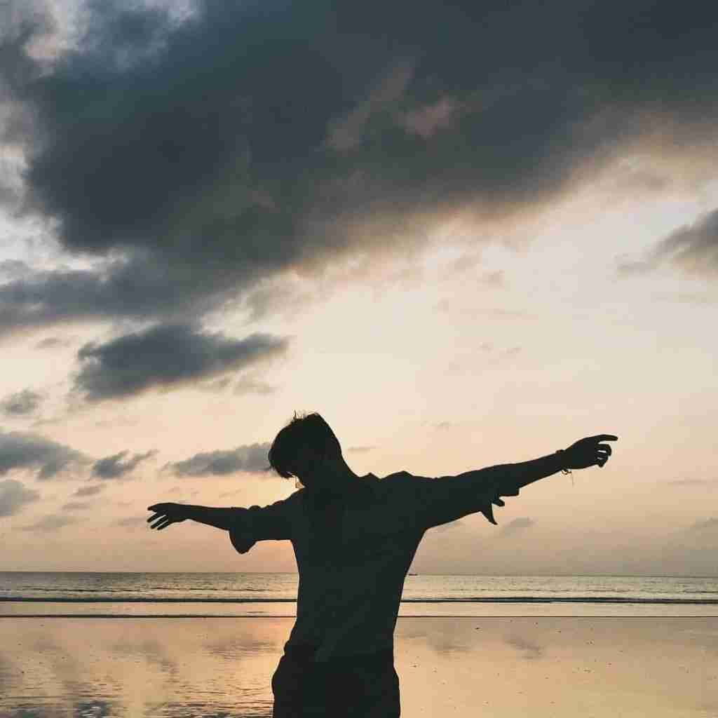  میگفت تو نداری دلشو یه روز بخوای ترکم کنی