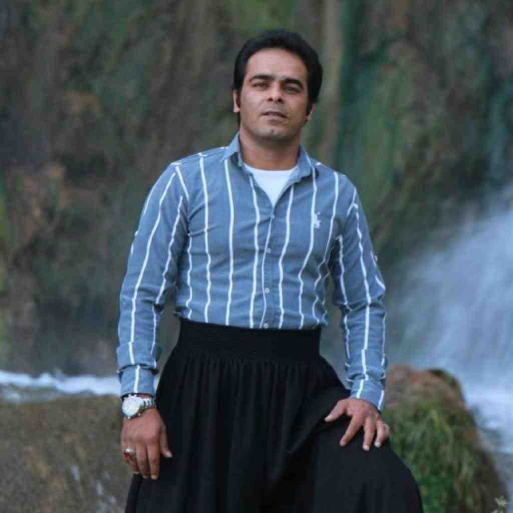 قاسم فاضلی من غریب دریا نشسته اینجا به انتظارت