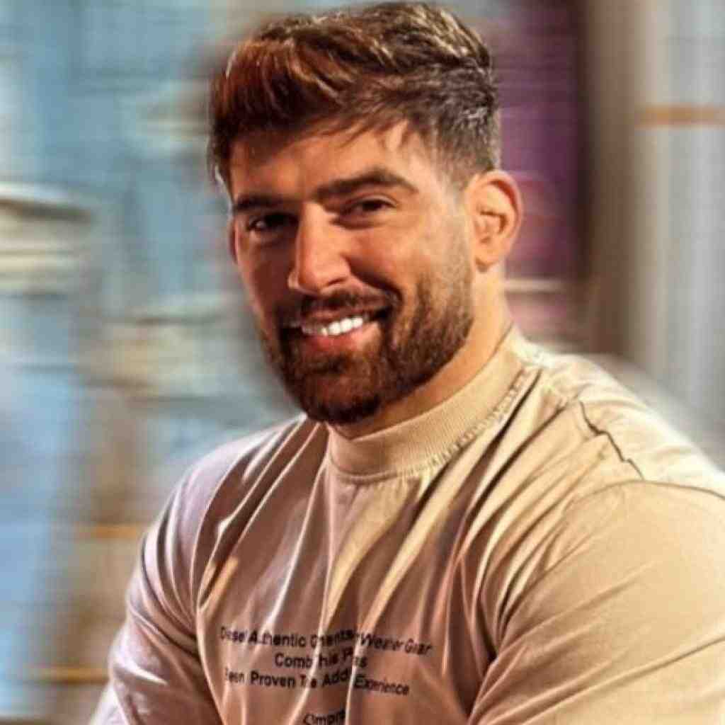 محمد محرمی جوری فراموشت کنم که انگار ندیدمت تورو