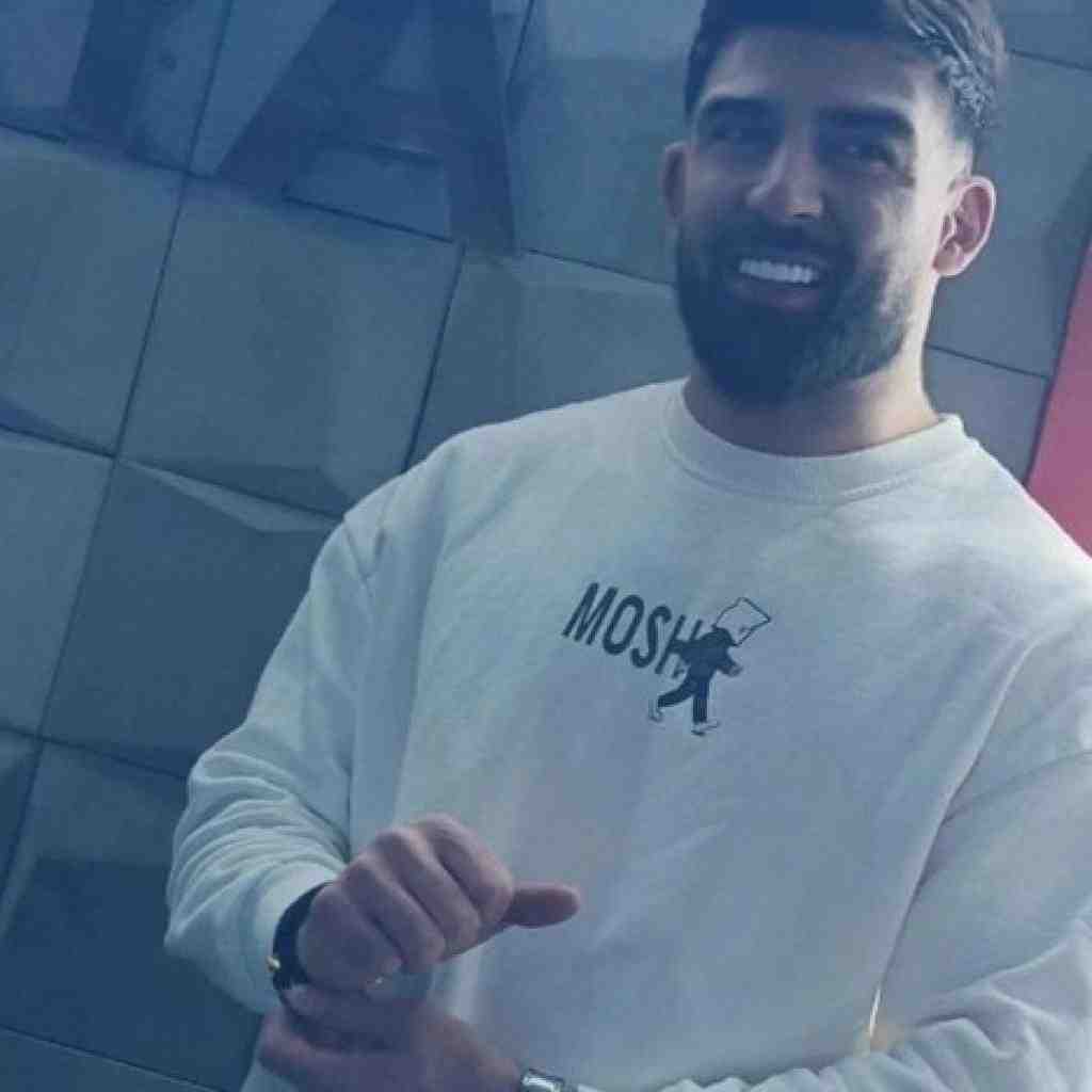 محمد محرمی شک ندارم که تورو یهو خدا رسوند به دادم