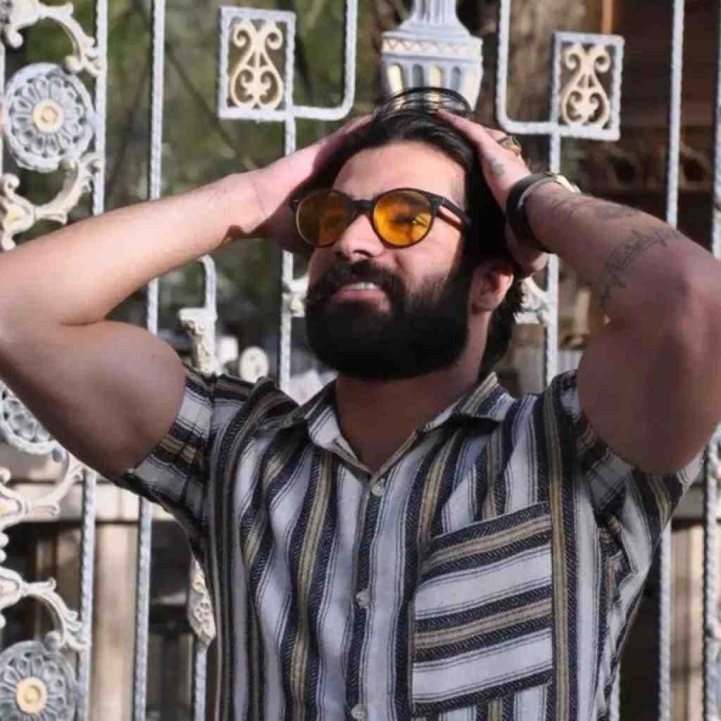 حمیدرضا بابایی طاقتم بی طاقته زدی مثل صاعقه