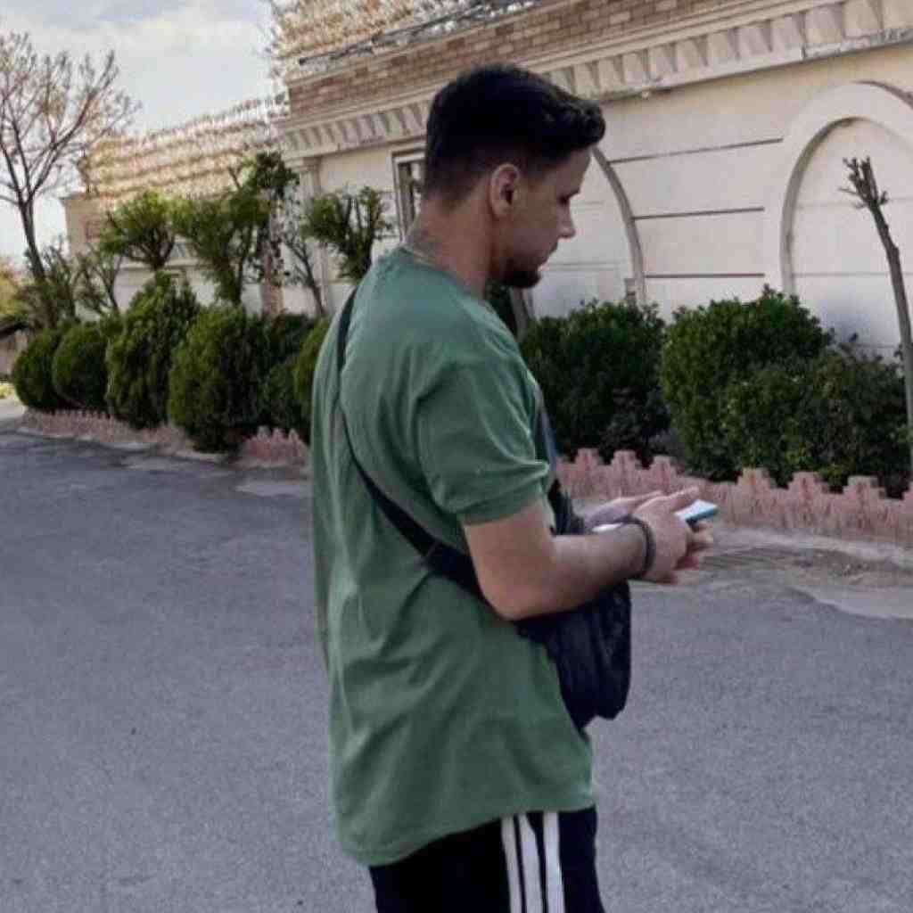 ارشاد فتبارک الله ذات بدت بانوی من