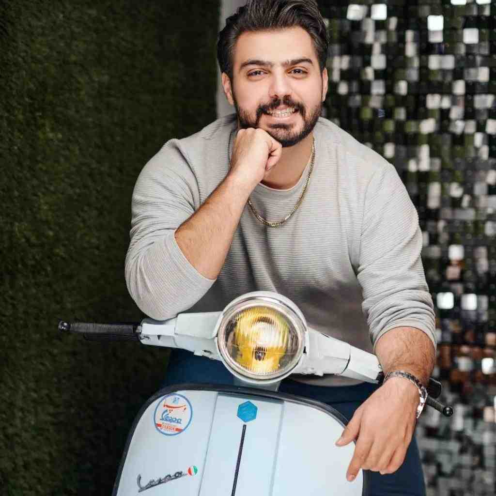 محمد عقیقی میشنوی صدای قلبم واسه تو میزنه هر دم