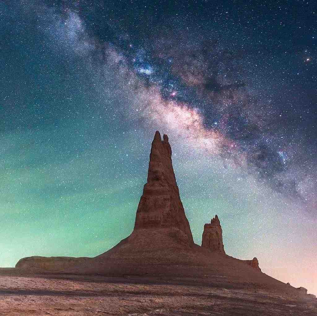  اما لیلی بی مجنونش دق میکنه میمیره با صدای پسر