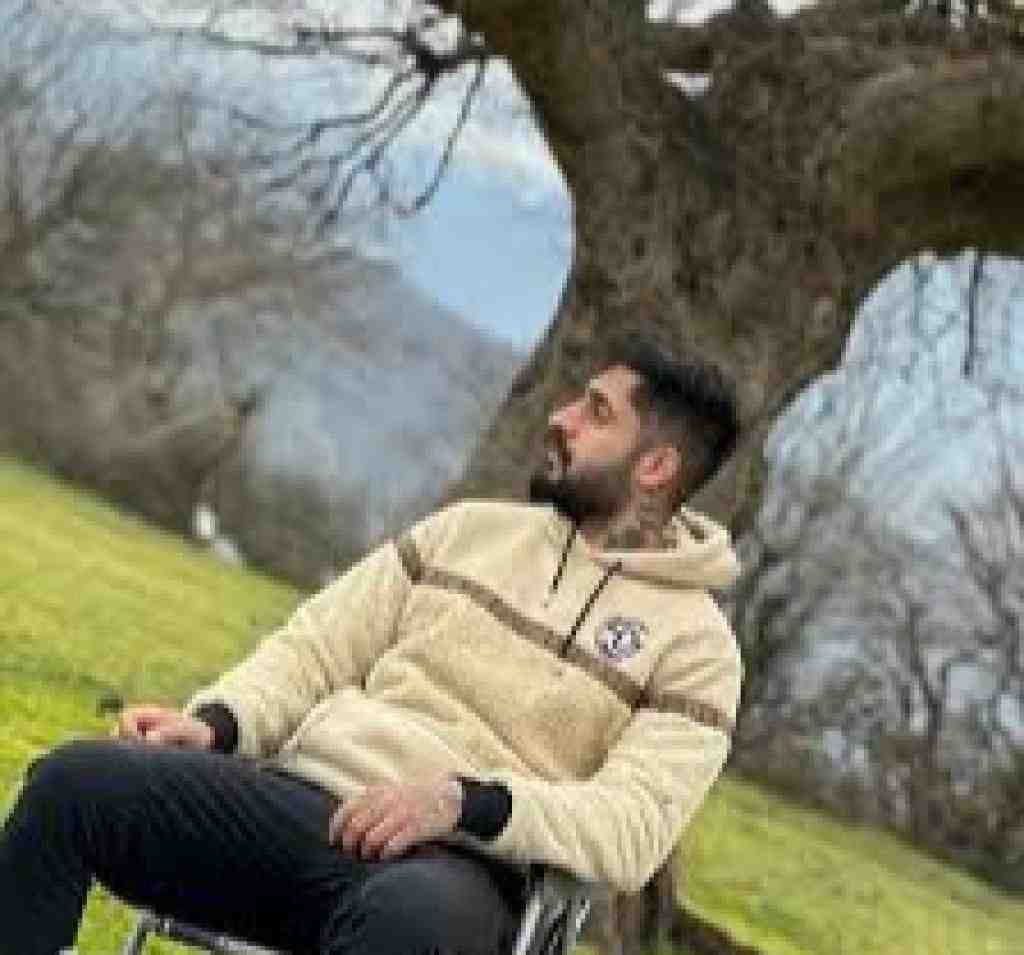ساواش عروسک قشنگ من بیا برس به داد من