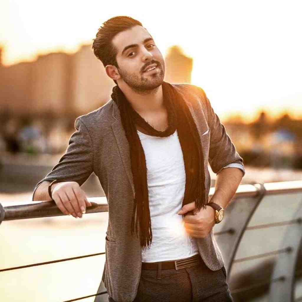 سعید کرمانی دور کمرشو سانتر بزنید 25 سانتیه