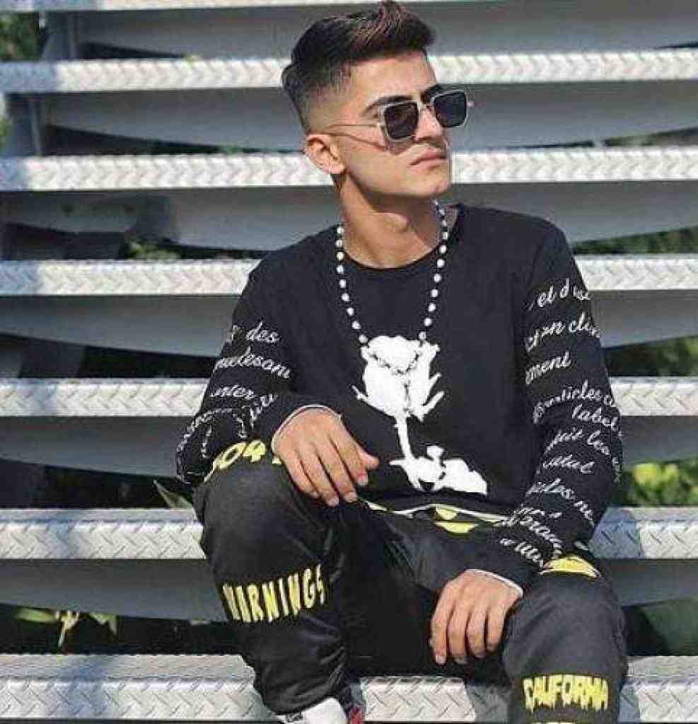مهدی مولاد مورفینم شده عکسات دیگه حال و هوام غمه
