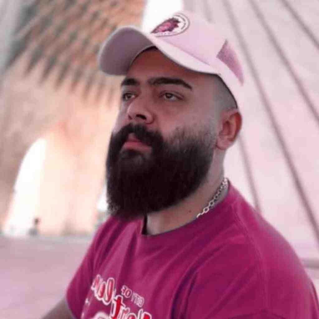 علیراد حرصم نده لطفا دیگه گوش نکنی هرکی