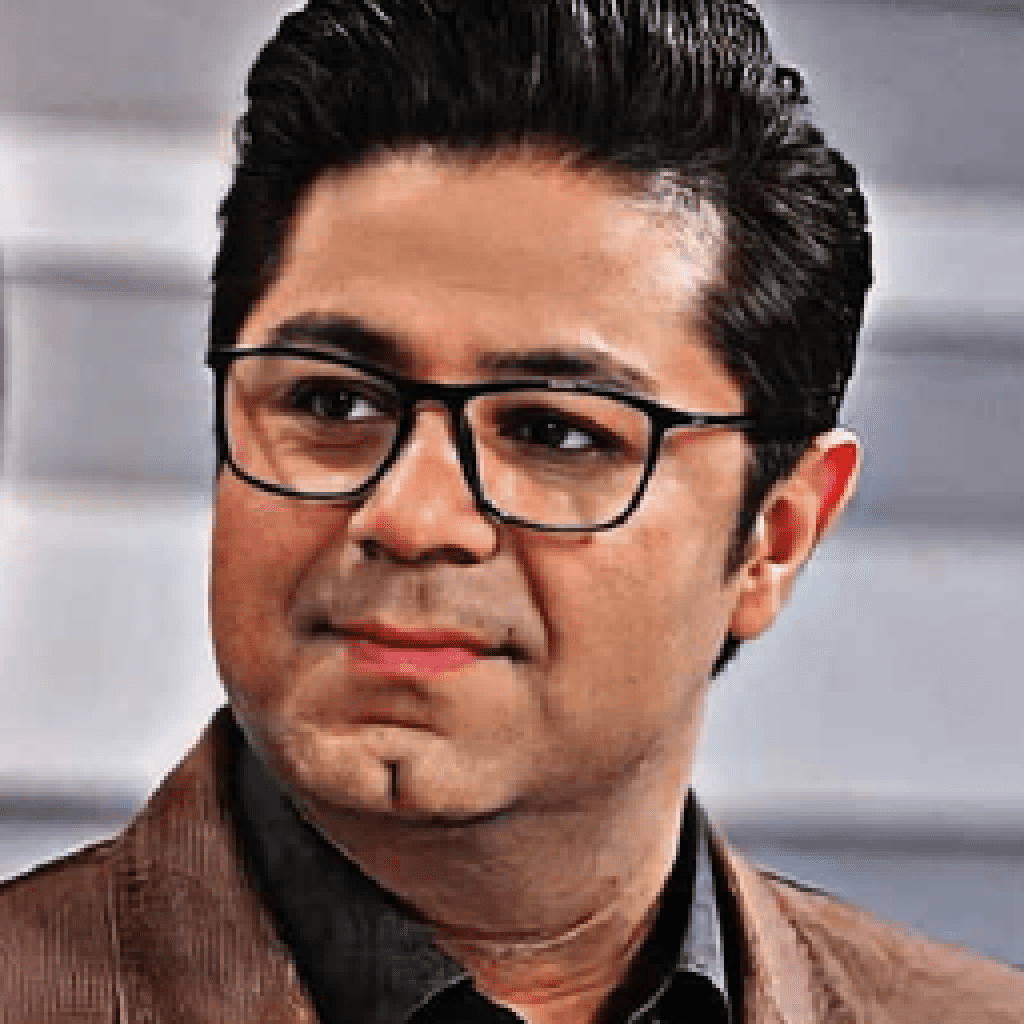 حجت اشرف زاده ماه افسونگر سر به زیرم پای عشقت الهی بمیرم