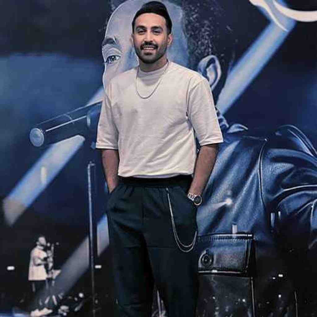 احمد سلو یادت نره آه منه هرجا دیدی حالت بده