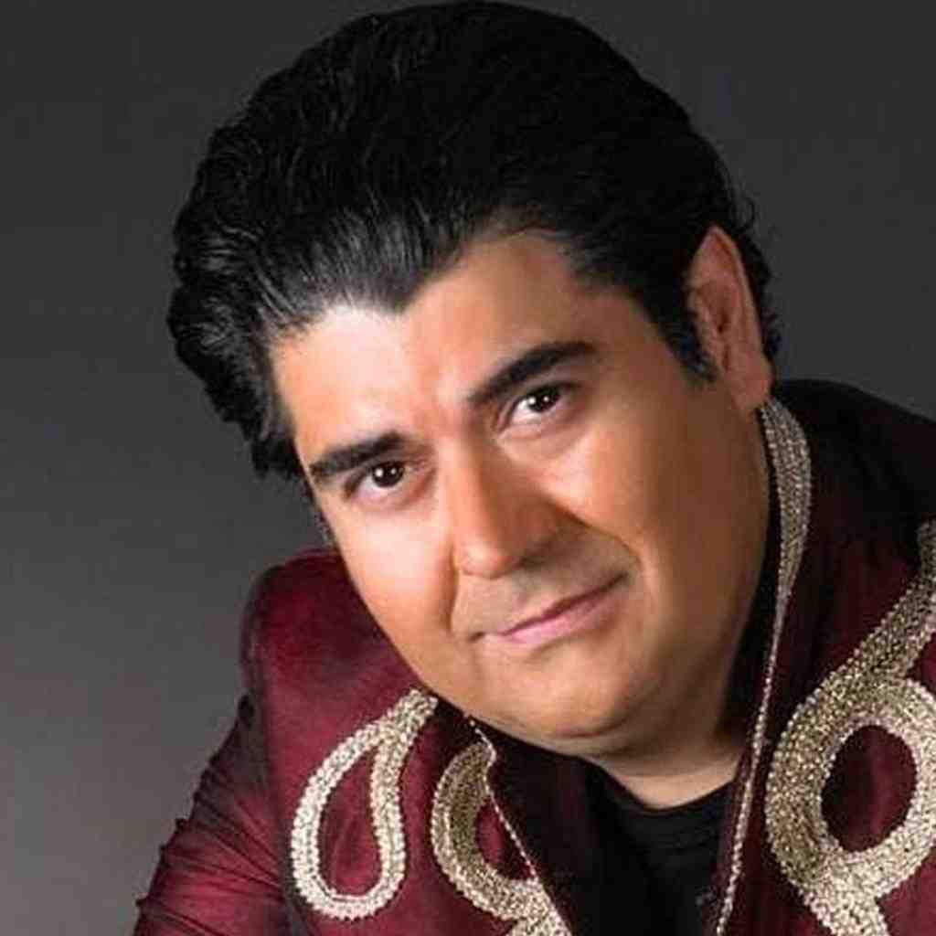 سالار عقیلی ﺟﺎن ﻣﻦ اﻳﺮان ﻗﻠﺐ ﻣﻦ ﺑﺎ ﺗﻮ ﻣﻴﺘﭙﺪ