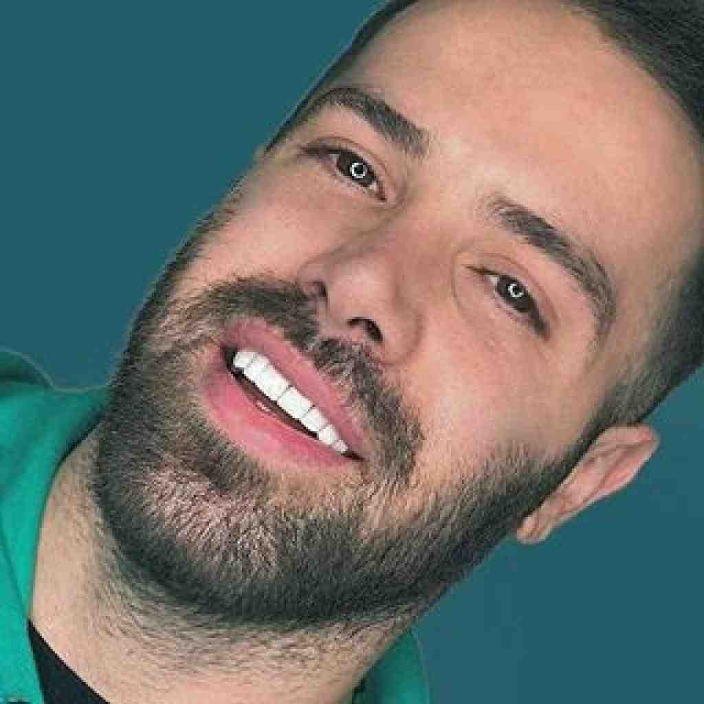 آرش جلالی تی فرفری مویه دا قشنگ گیسویه دا