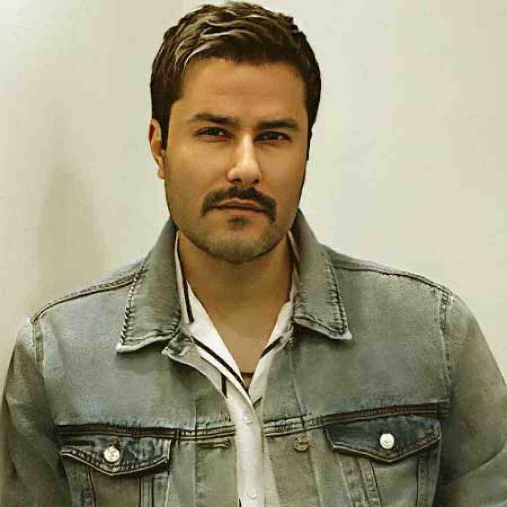 مهدی احمدوند بزن بارون بزن به قلب من بزن آروم شه قلب من