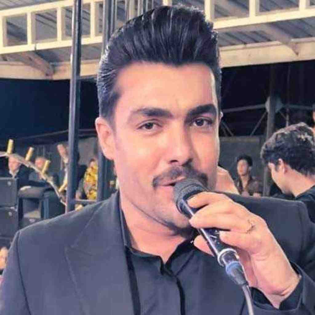 فرشید حکمتی عاشقم سی تیلش دل باختیم سی میلش