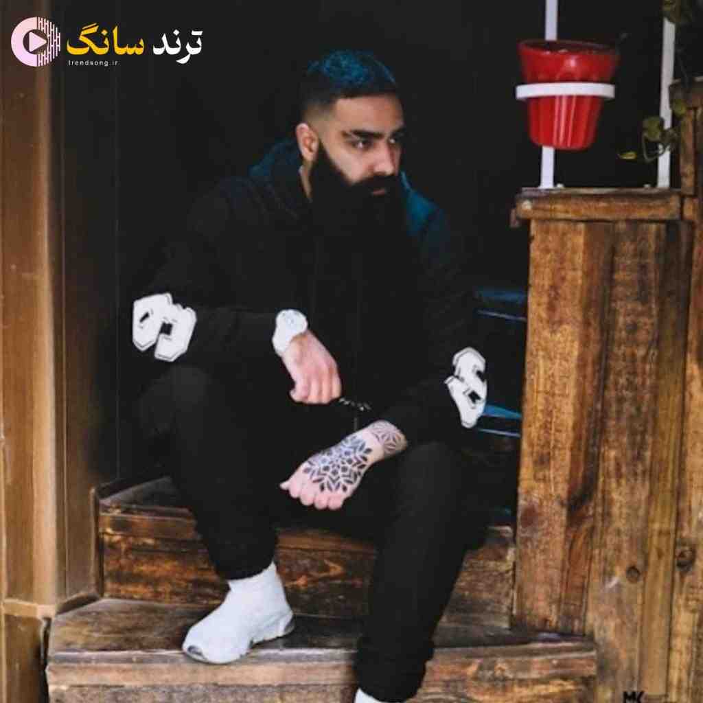 علی میر ﺑﻮدم دﻳﻮوﻧﻪ ﻋﺎﻗﻠﺖ ﺷﺪم اﺳﻴﺮ ﻓﺎﺻﻠﻪ ﻣﻮﻧﺪم