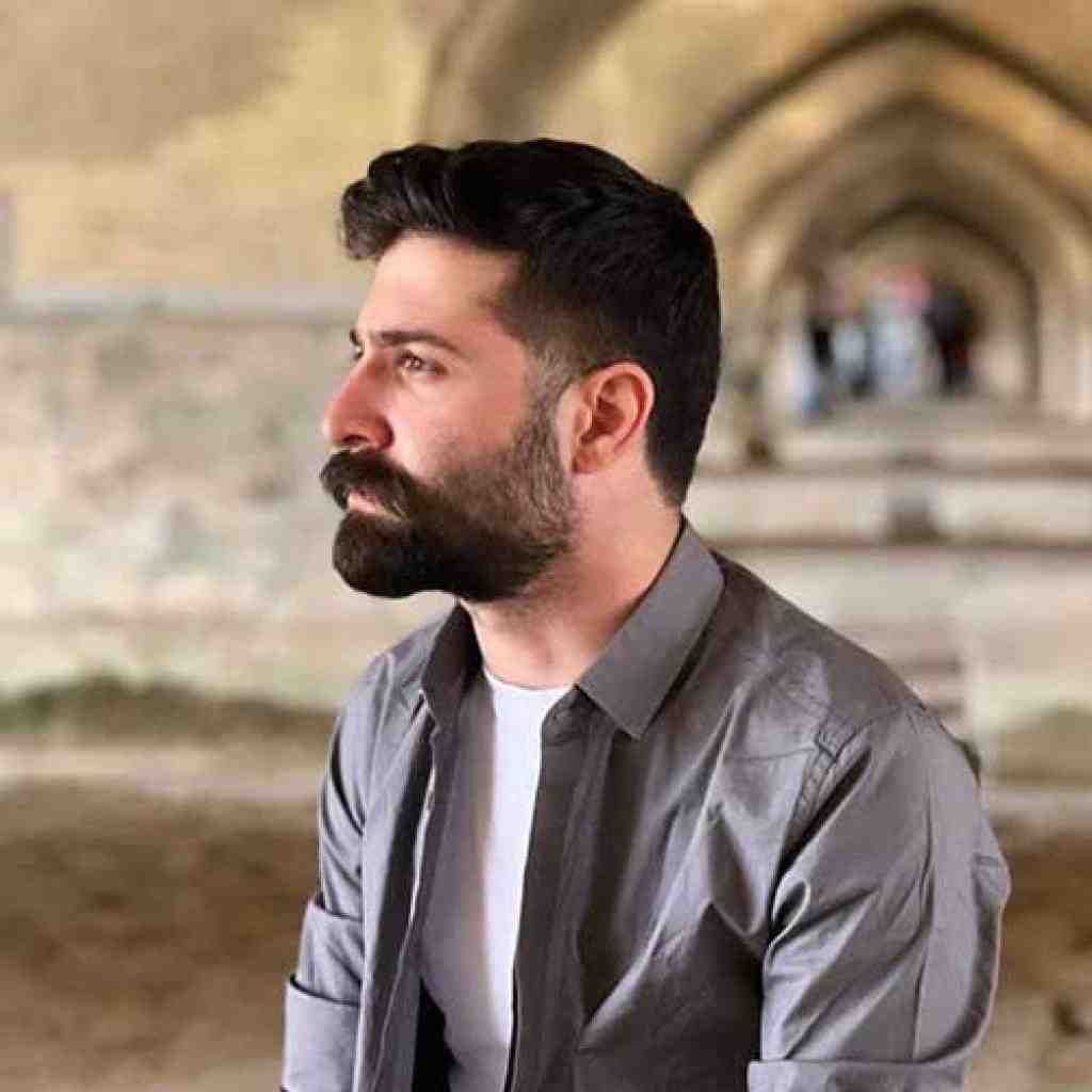 حمید هیراد غریبانه
