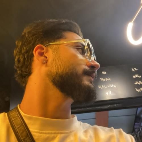 دانلود آهنگ هوداد به نام چرا خوب نمیشه حال من چرا این دنیا همه جوره